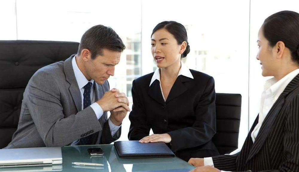 口譯翻譯現場(chǎng)經(jīng)常會(huì )出現一些錯誤導致的原因是什么？